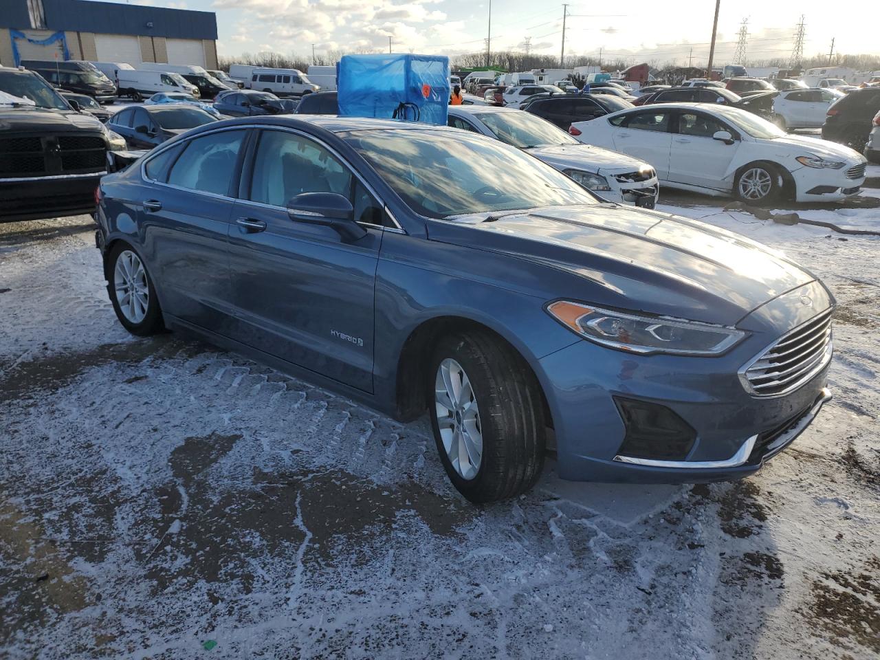 VIN 3FA6P0MUXKR167624 2019 FORD FUSION no.4