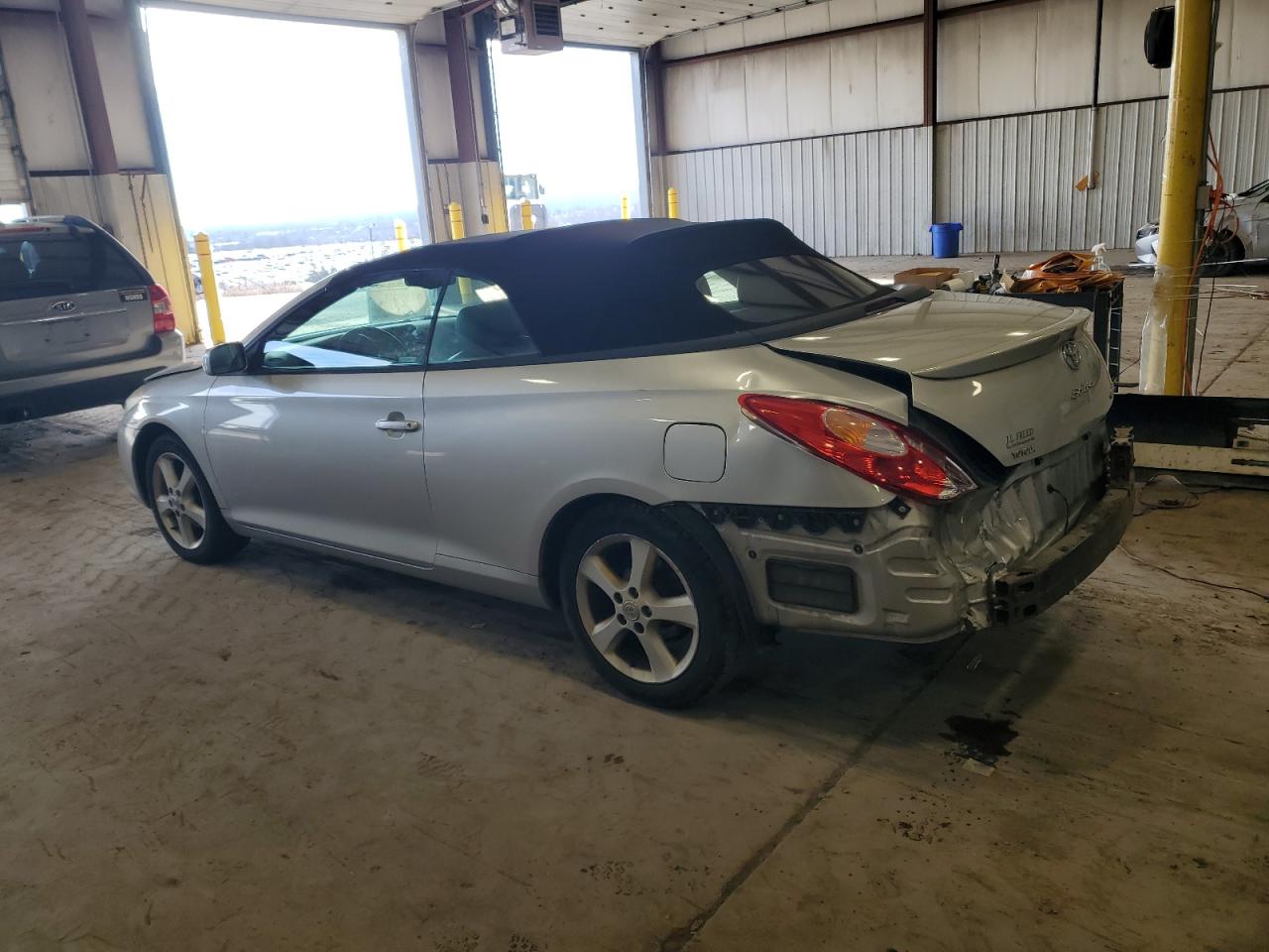 2004 Toyota Camry Solara - Image 2