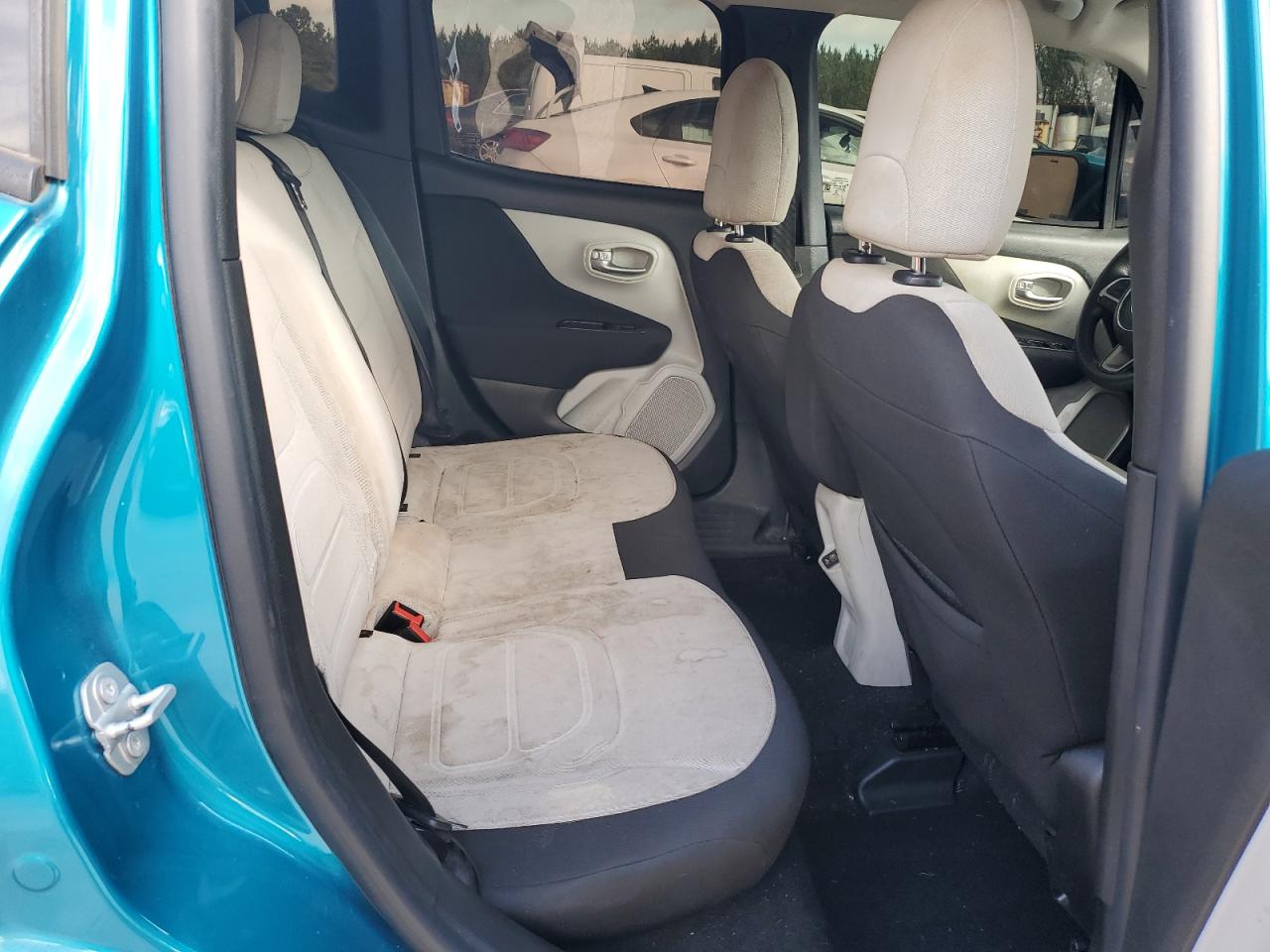 VIN ZACNJABB7KPK50613 2019 JEEP RENEGADE no.10