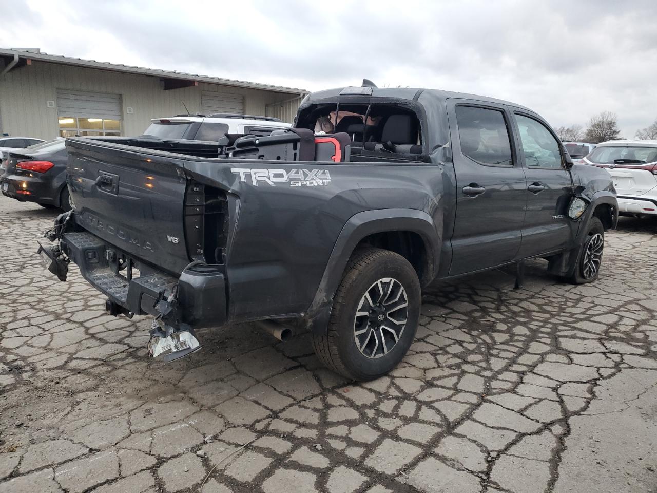 2022 Toyota Tacoma - Image 3