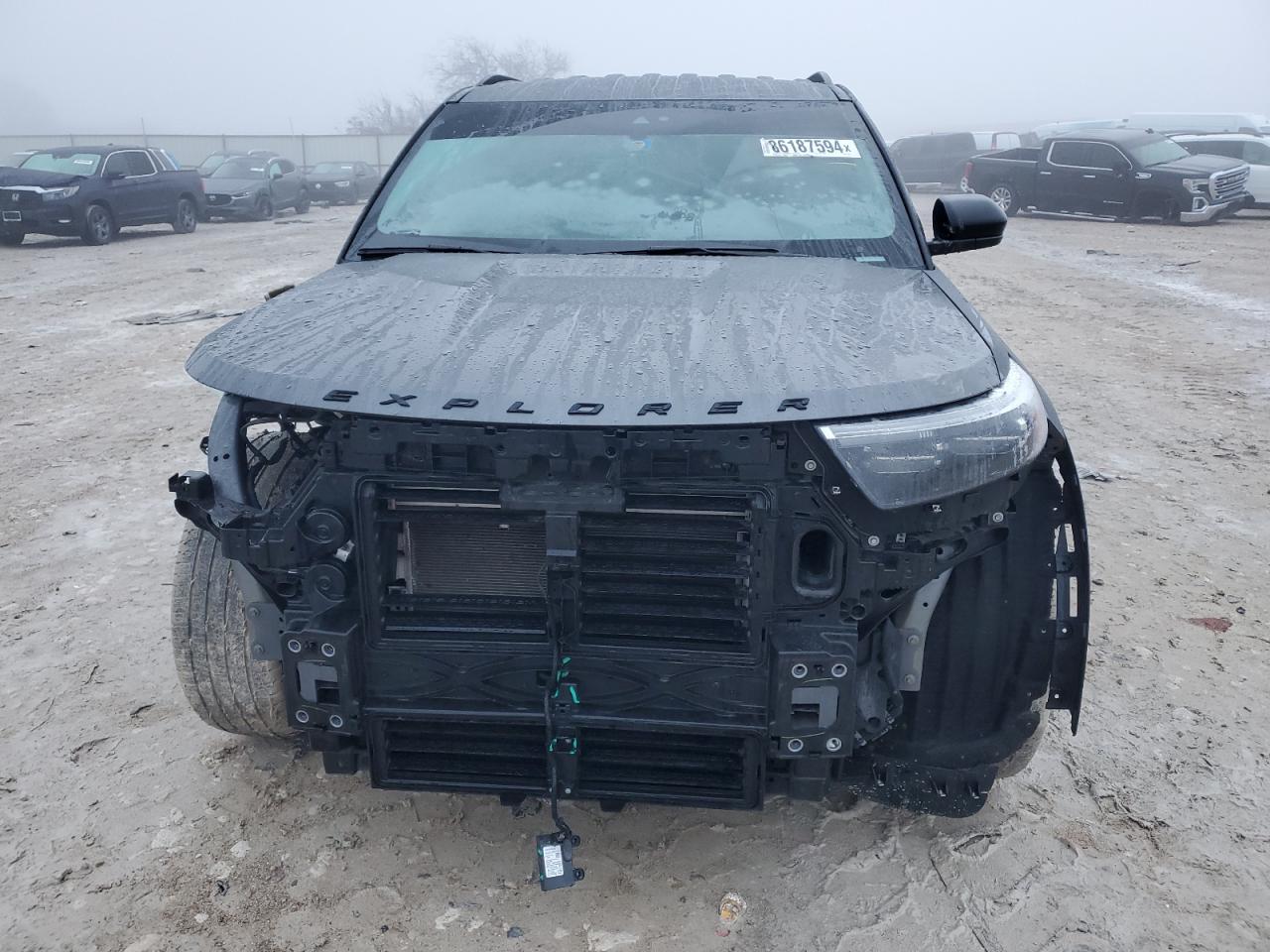 2022 Ford Explorer - Image 5