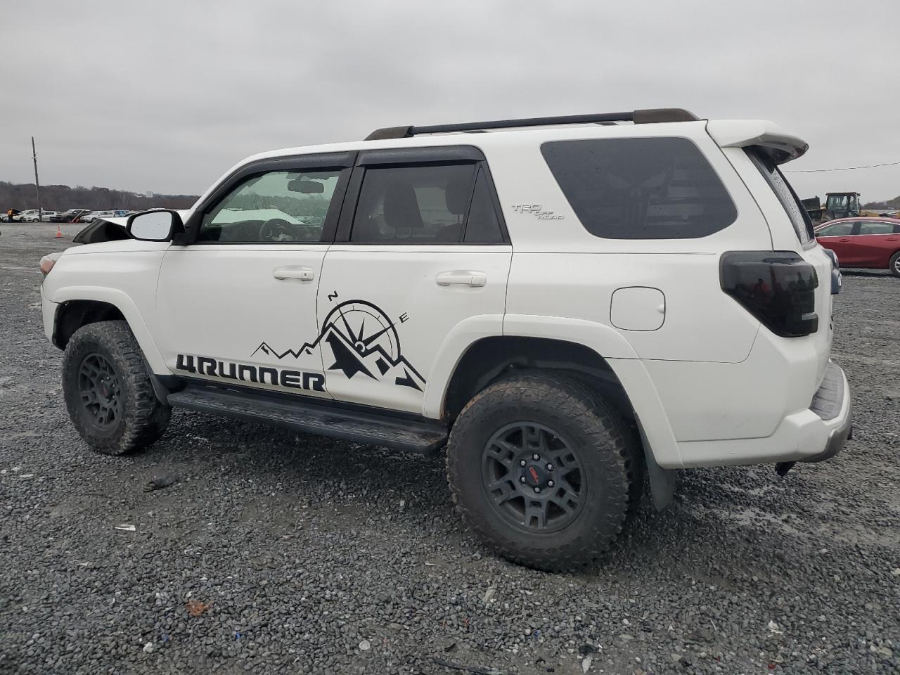 2019 Toyota 4Runner - Image 2