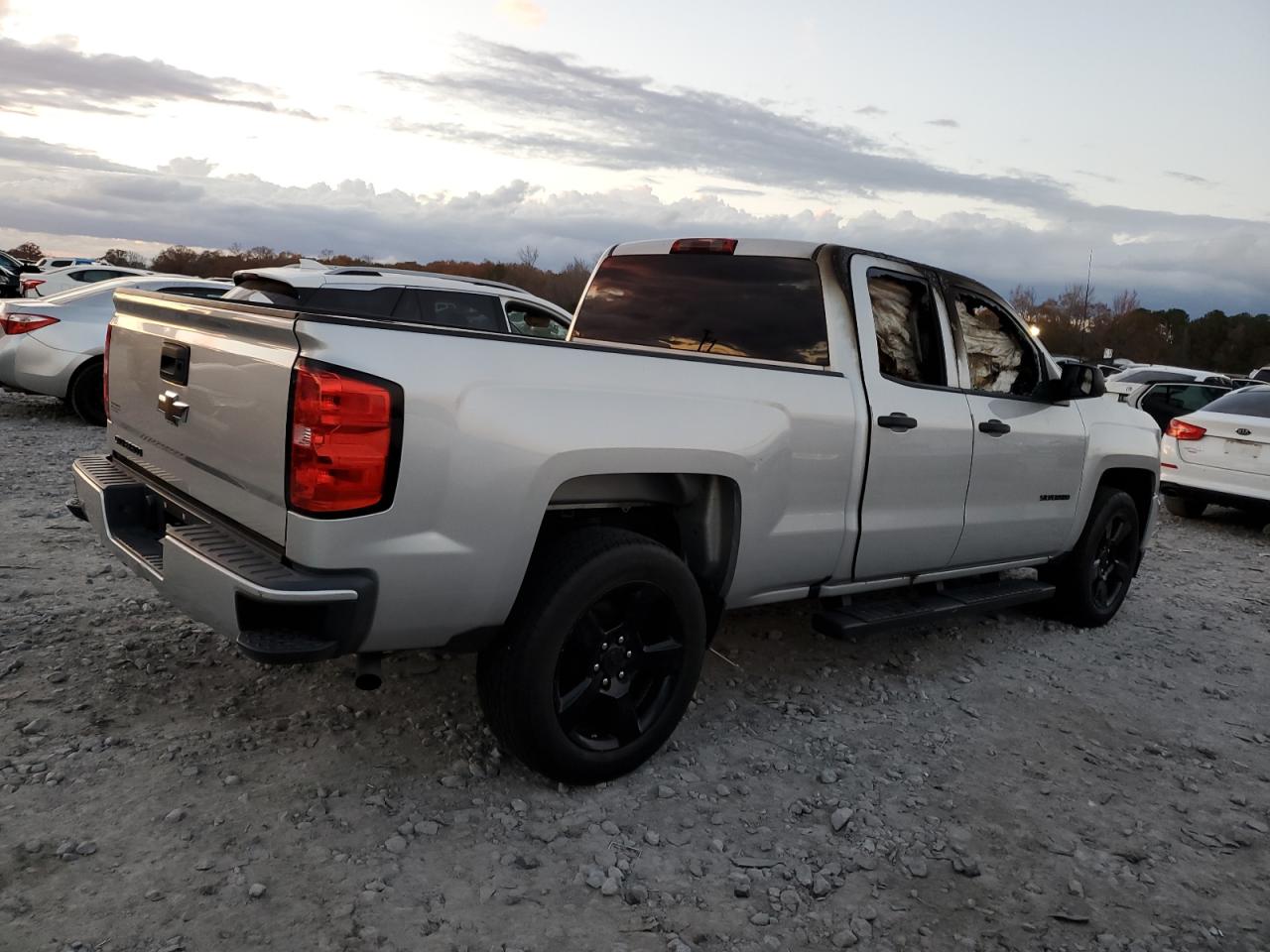 2017 Chevrolet Silverado - Image 3