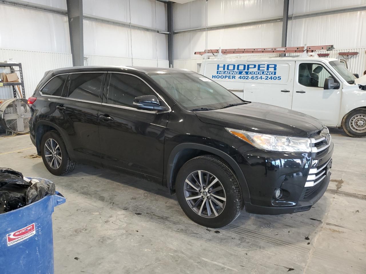 2017 Toyota Highlander - Image 4