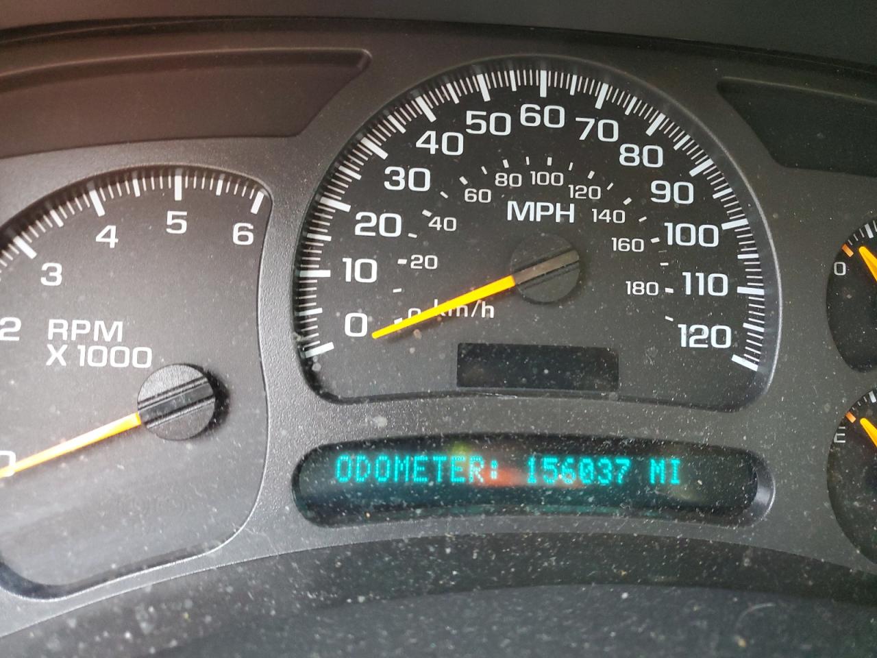 2003 GMC Yukon - Image 9