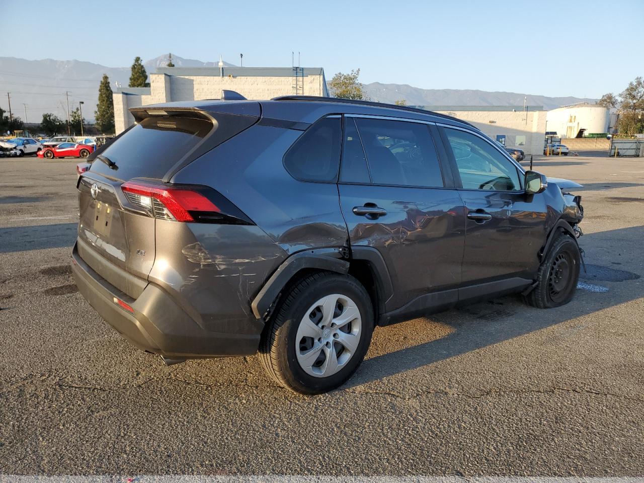 2019 Toyota RAV 4 - Image 3