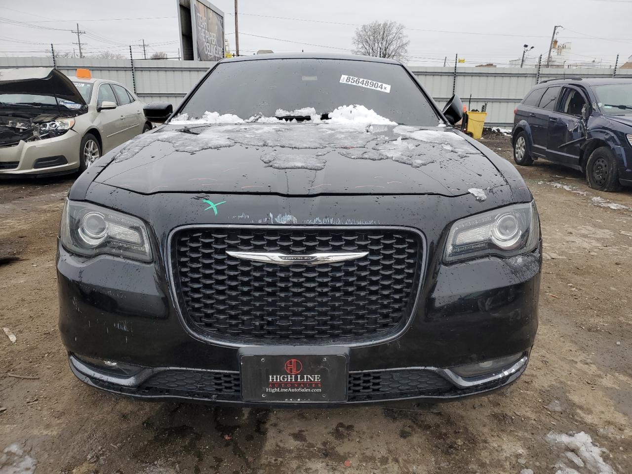2016 Chrysler 300 - Image 5