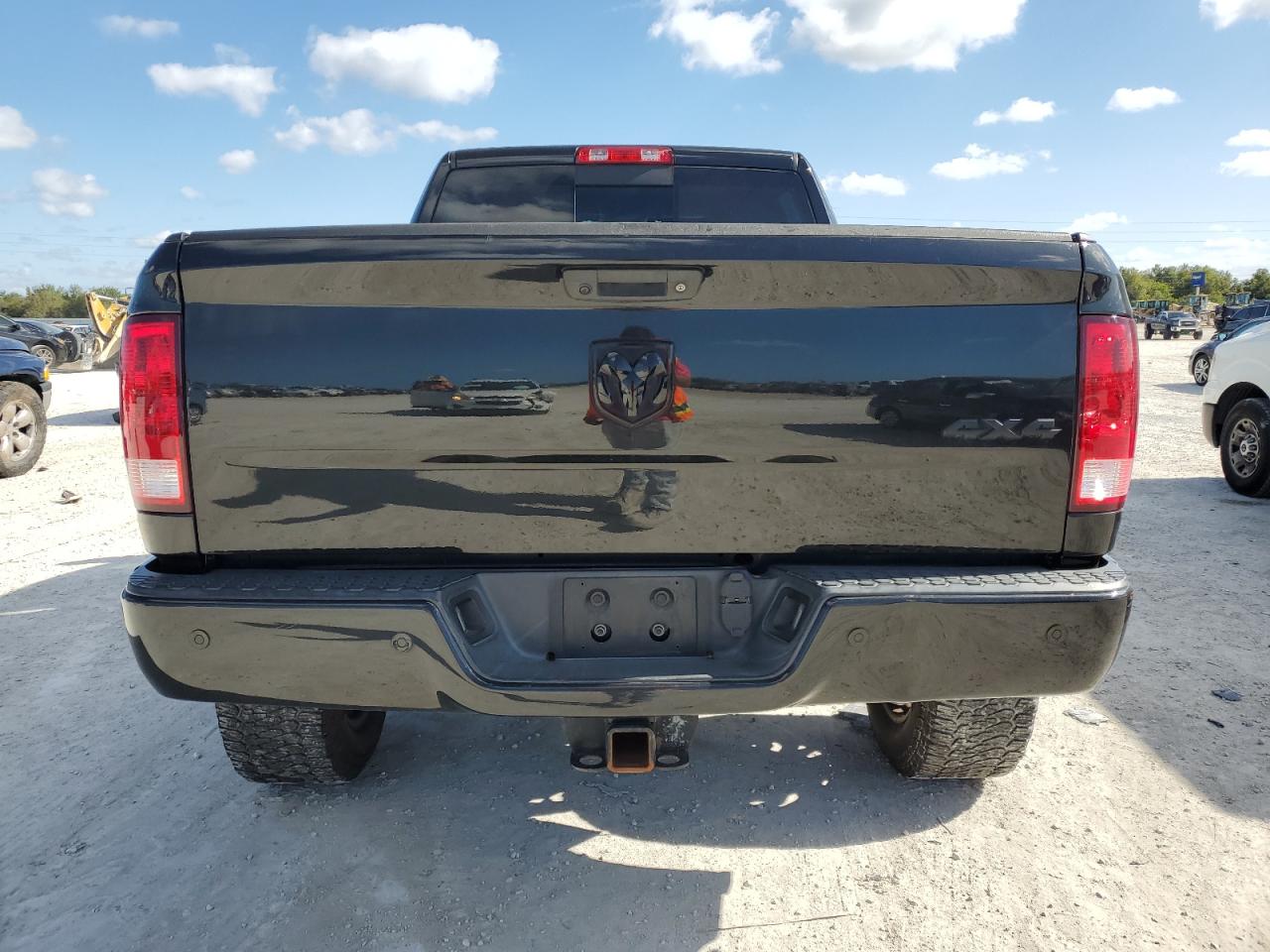 2018 RAM 2500 - Image 6