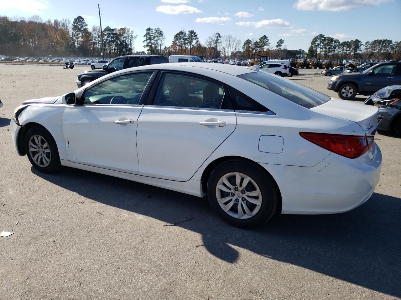 2012 Hyundai Sonata - Image 2