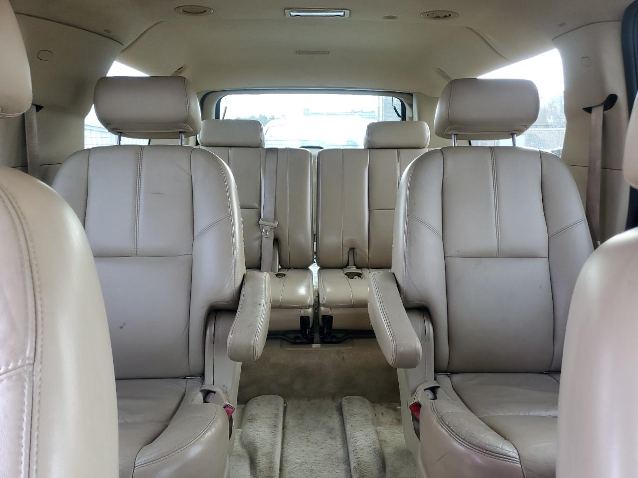 2007 GMC Yukon - Image 10