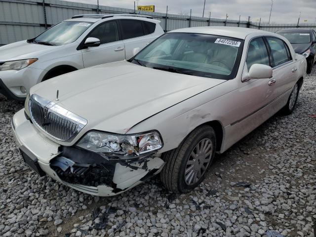 2005 Lincoln Town Car Signature Limited