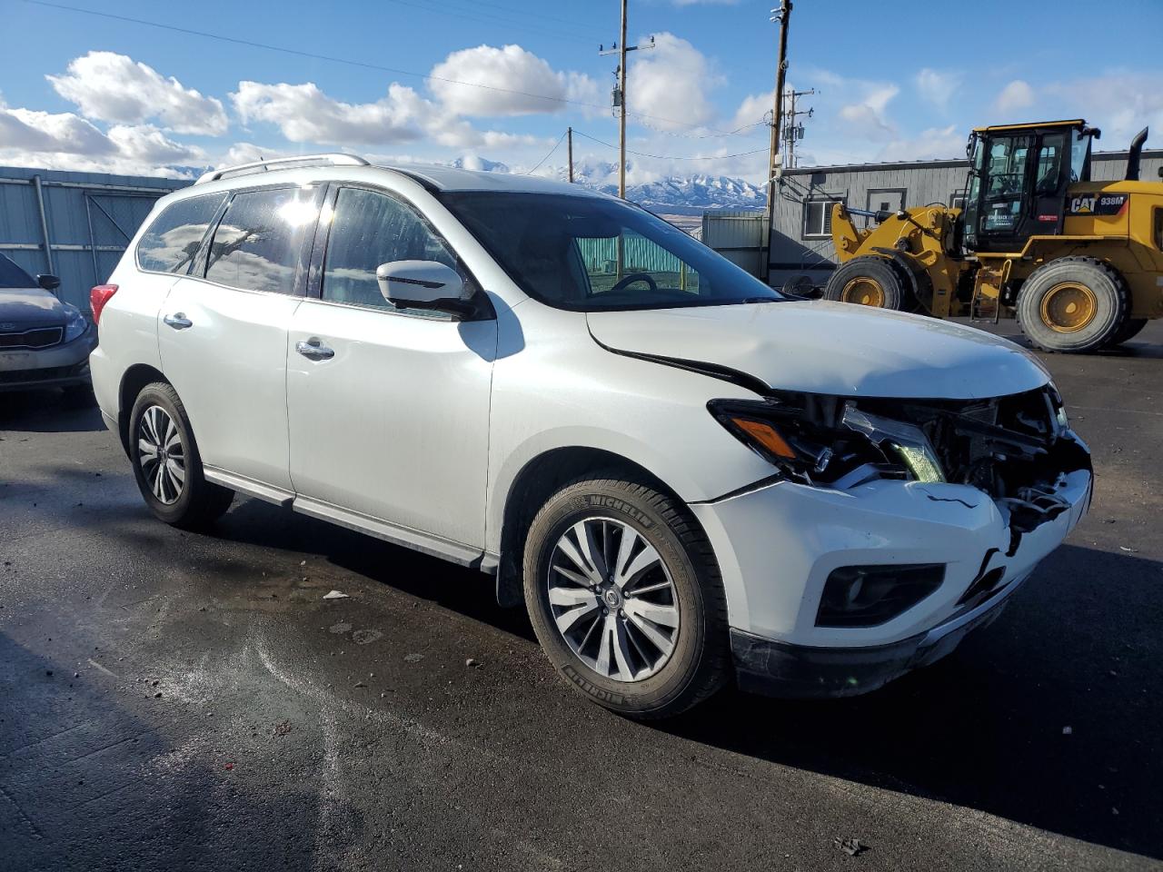 2017 Nissan Pathfinder S VIN: 5N1DR2MM8HC669784 Lot: 85029794