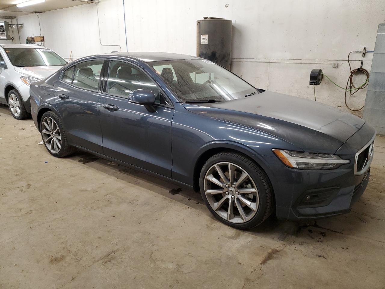 2021 Volvo S60 - Image 4