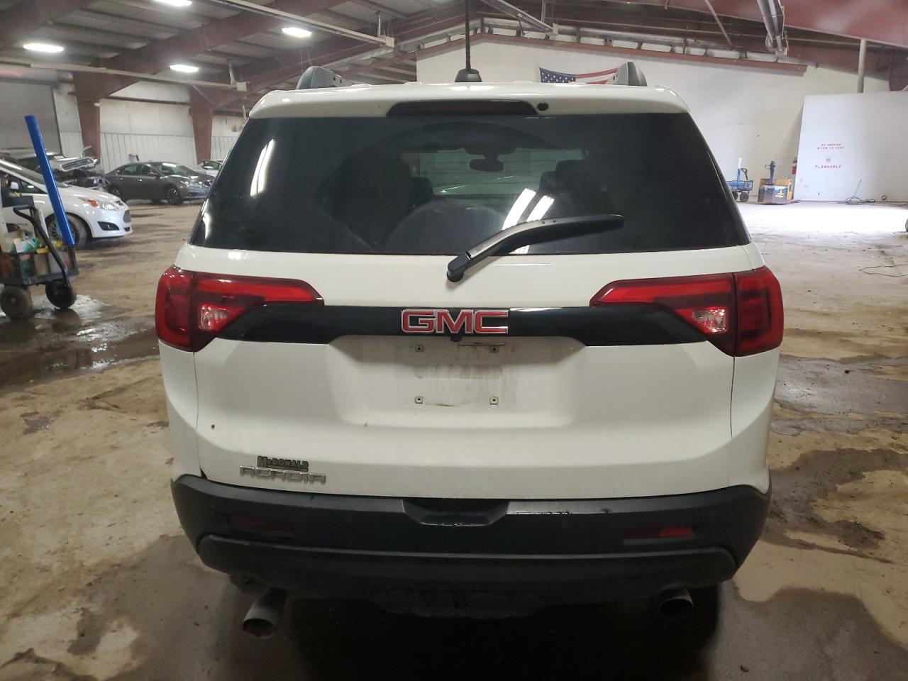 2019 GMC Acadia - Image 6