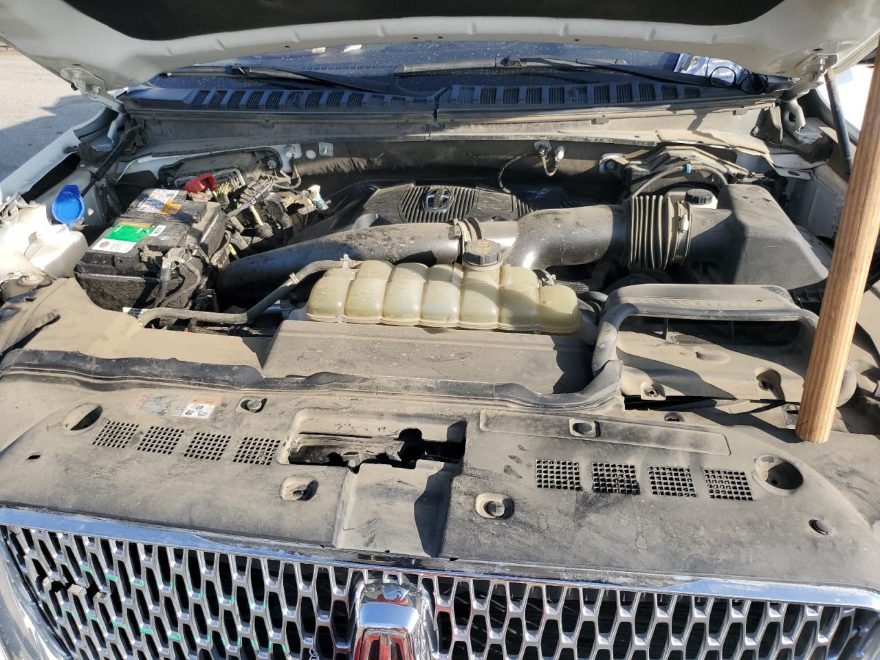 2020 Lincoln Navigator - Image 14
