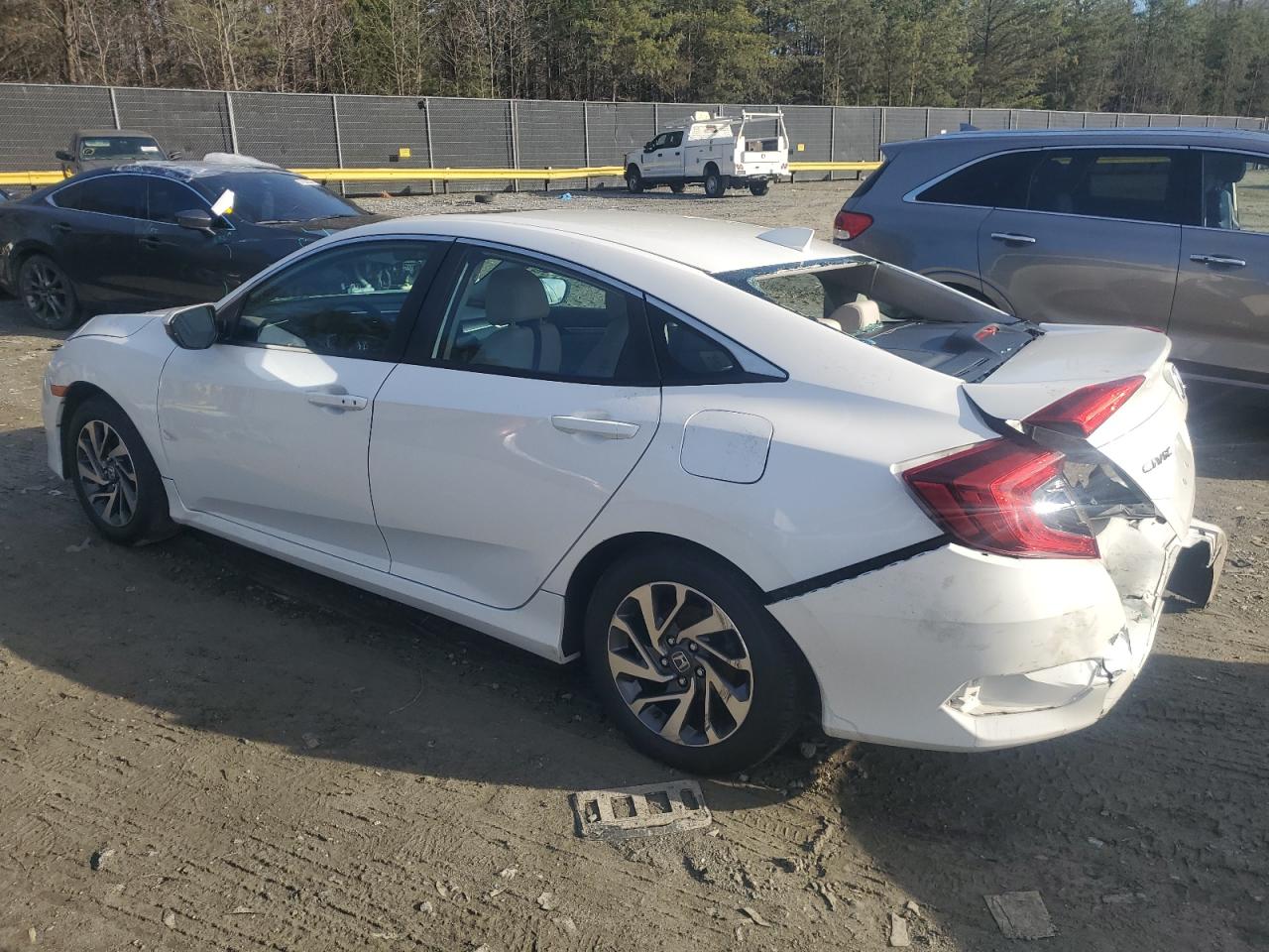 19XFC2F7XJE207330 - 2018 Honda CIVIC - #undefined