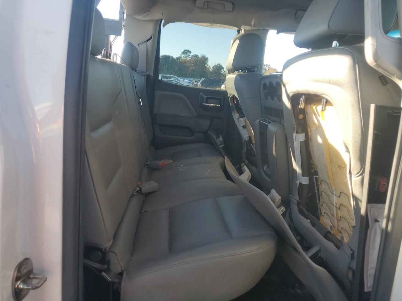 2015 Chevrolet Silverado - Image 6