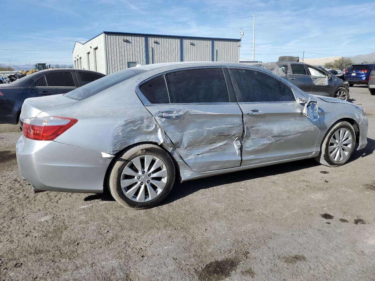 VIN 1HGCR2F81DA036633 2013 HONDA ACCORD no.3