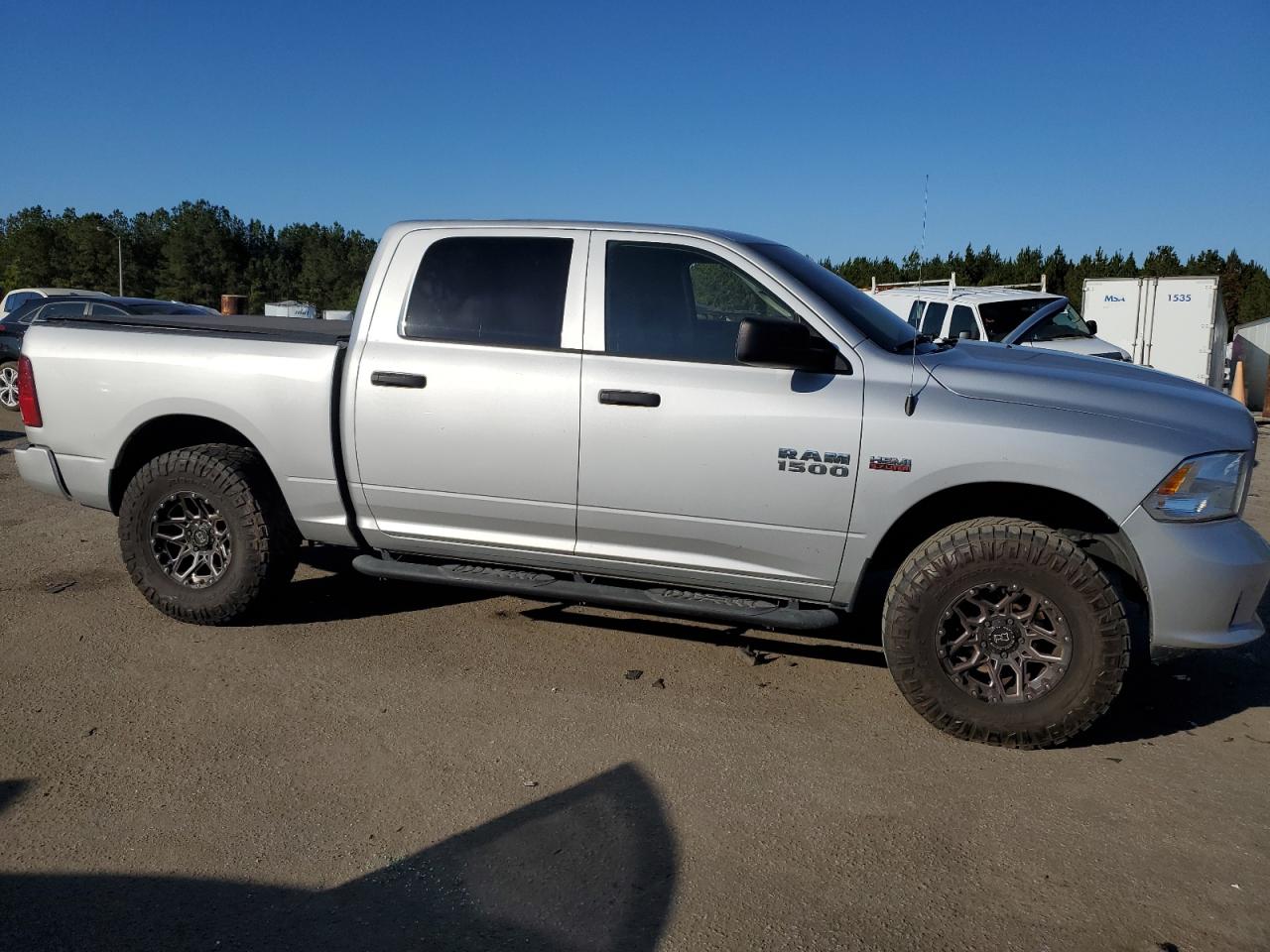 2015 RAM 1500 - Image 4