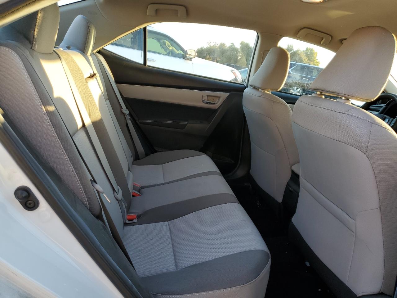 2017 Toyota Corolla L VIN: 5YFBURHE9HP703454 Lot: 84199564