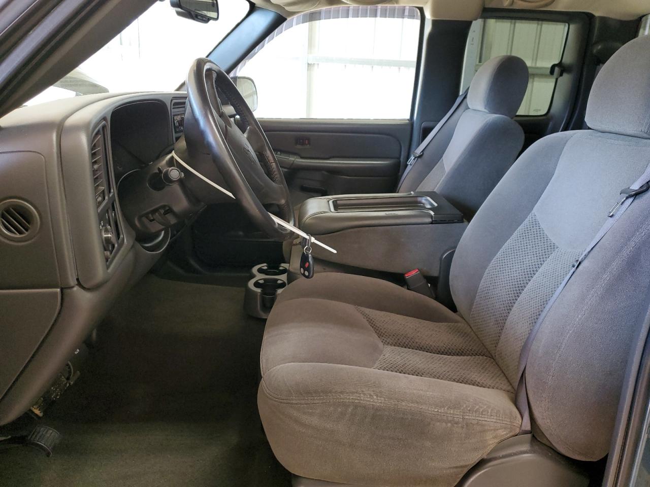 2007 Chevrolet Silverado - Image 7