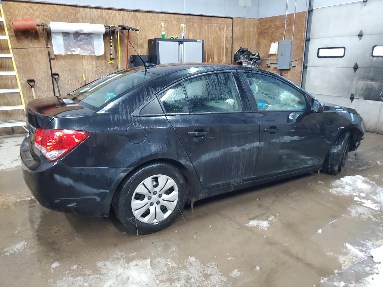 2013 Chevrolet Cruze - Image 3