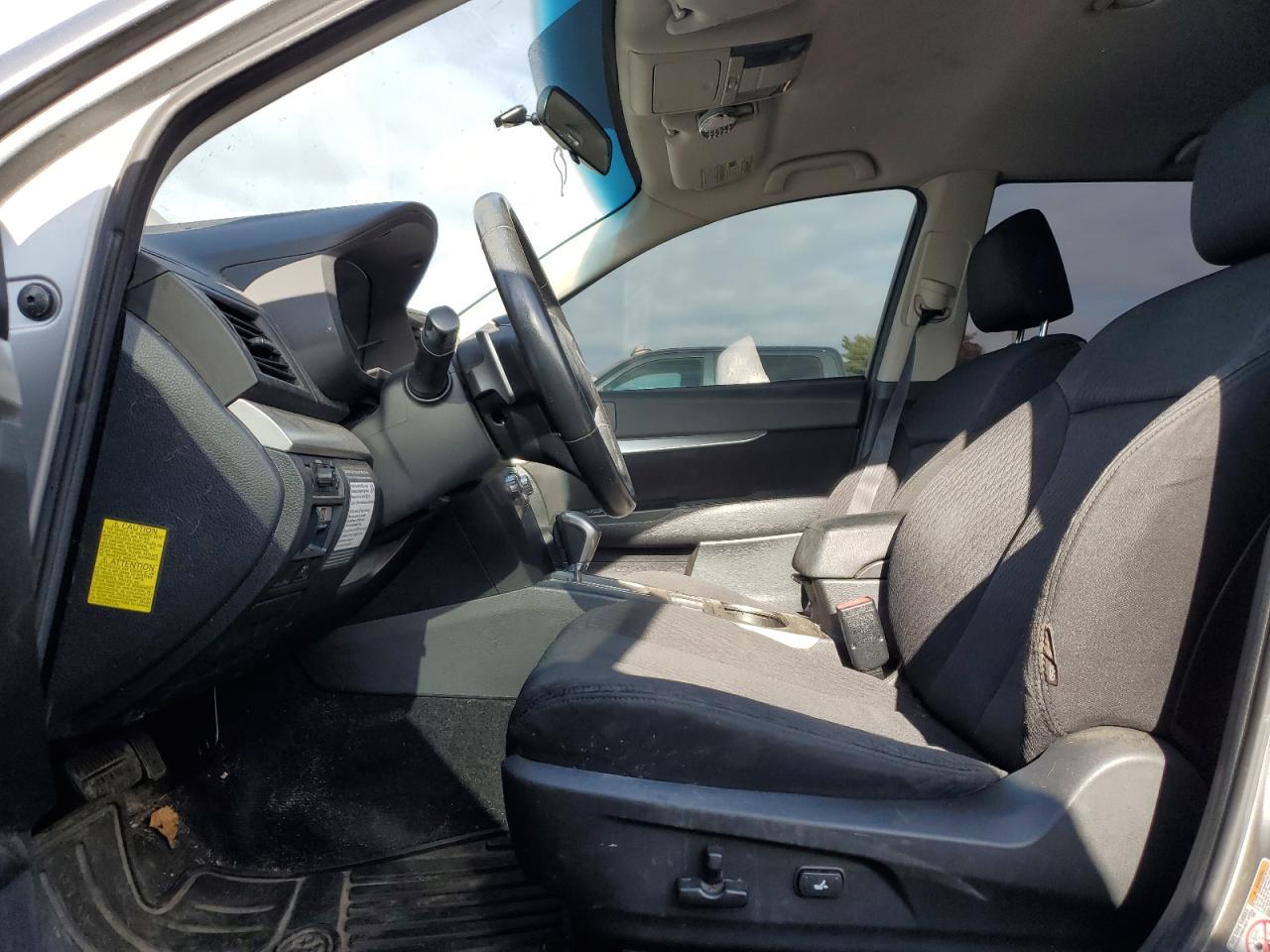 2011 Subaru Outback - Image 7
