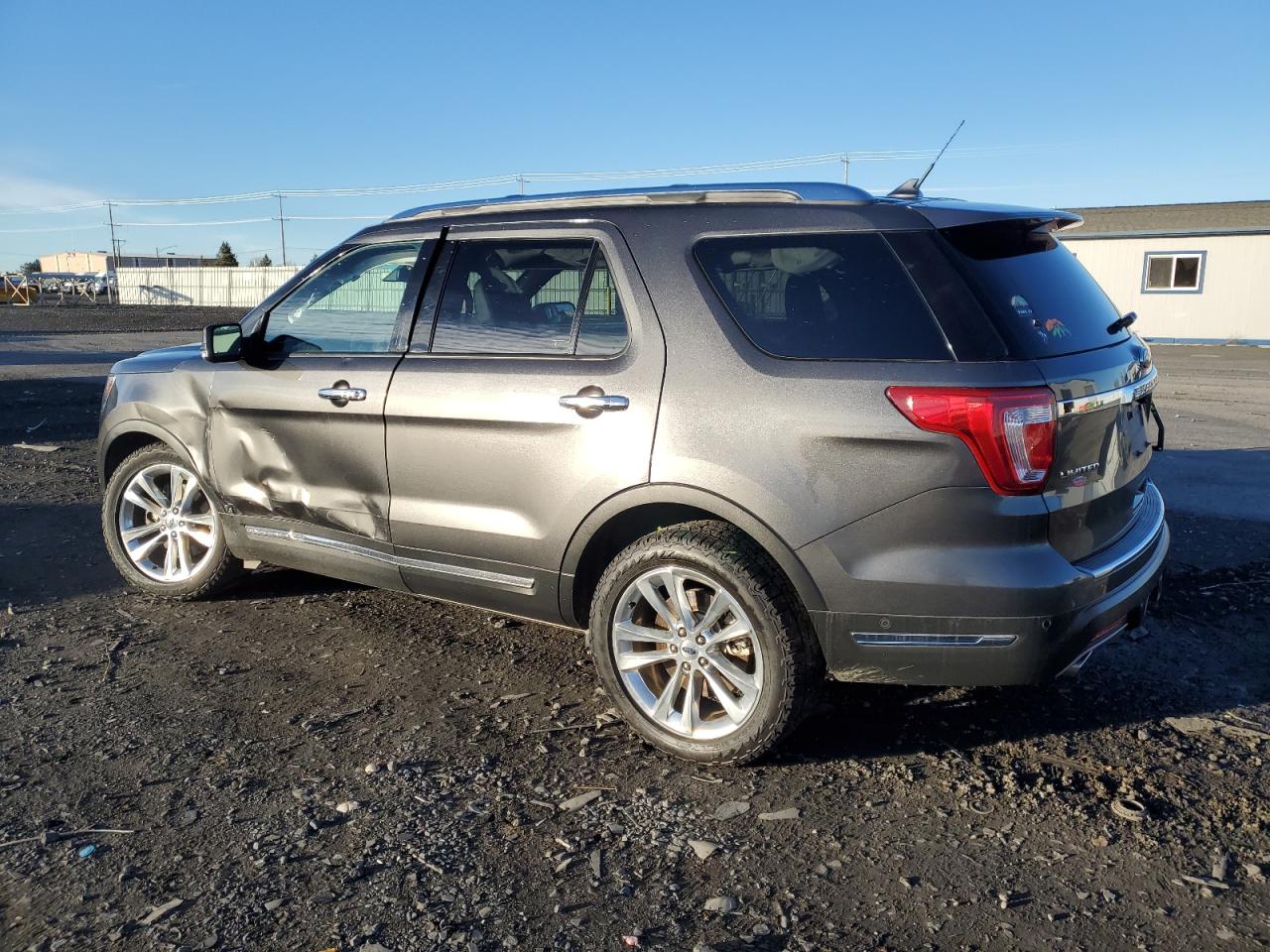 VIN 1FM5K8F87JGC94514 2018 FORD EXPLORER no.2