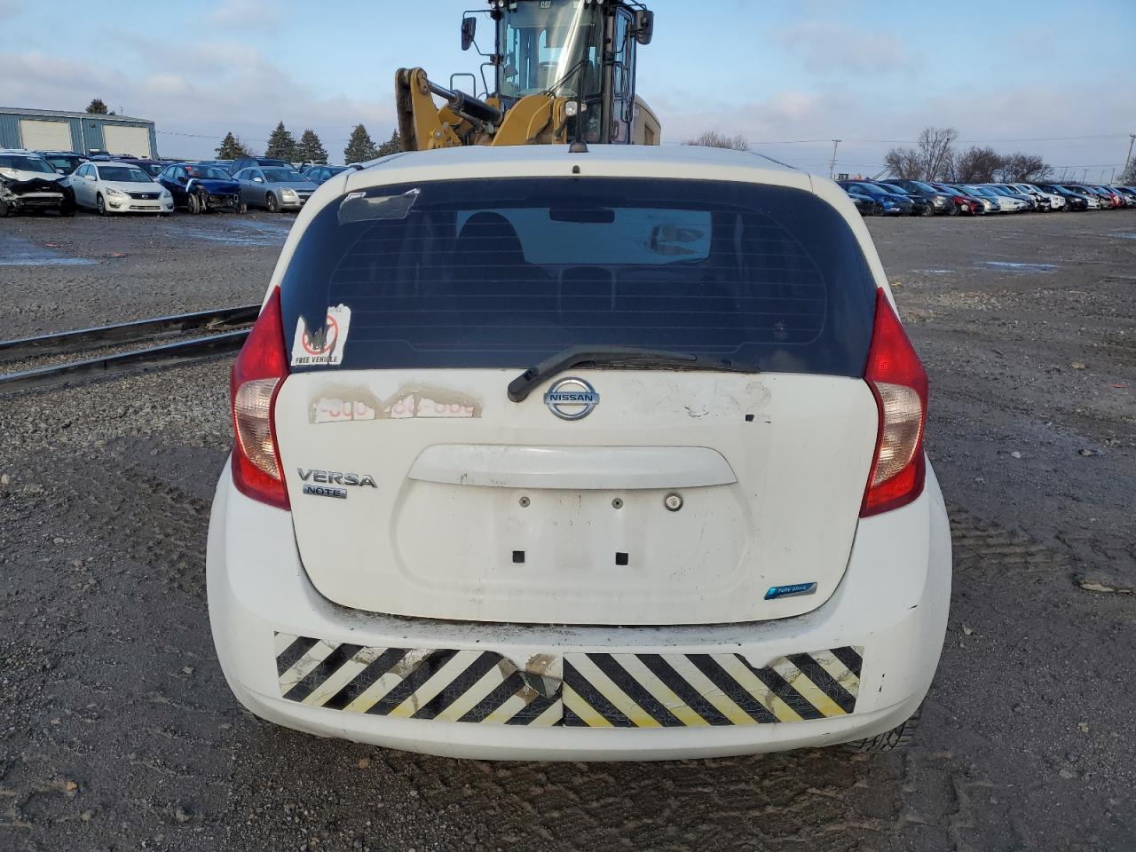 VIN 3N1CE2CP6FL439964 2015 NISSAN VERSA no.6