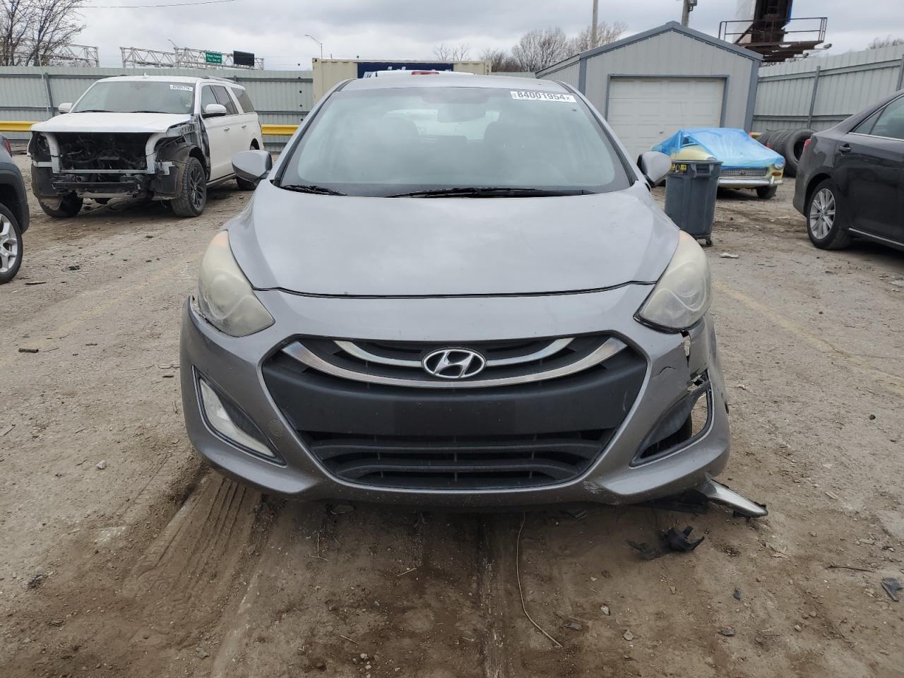 2013 Hyundai Elantra - Image 5