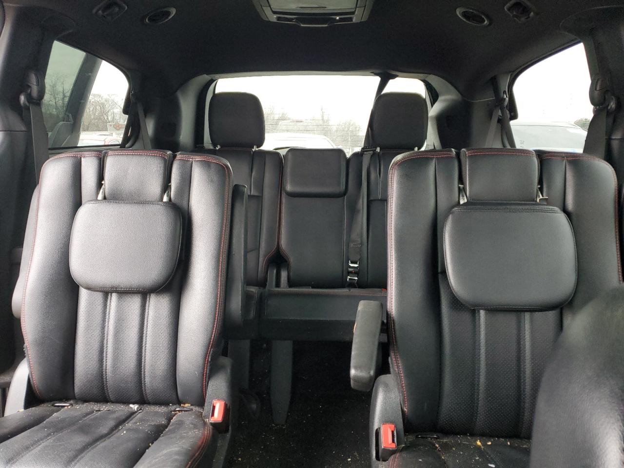 2018 Dodge Caravan - Image 10