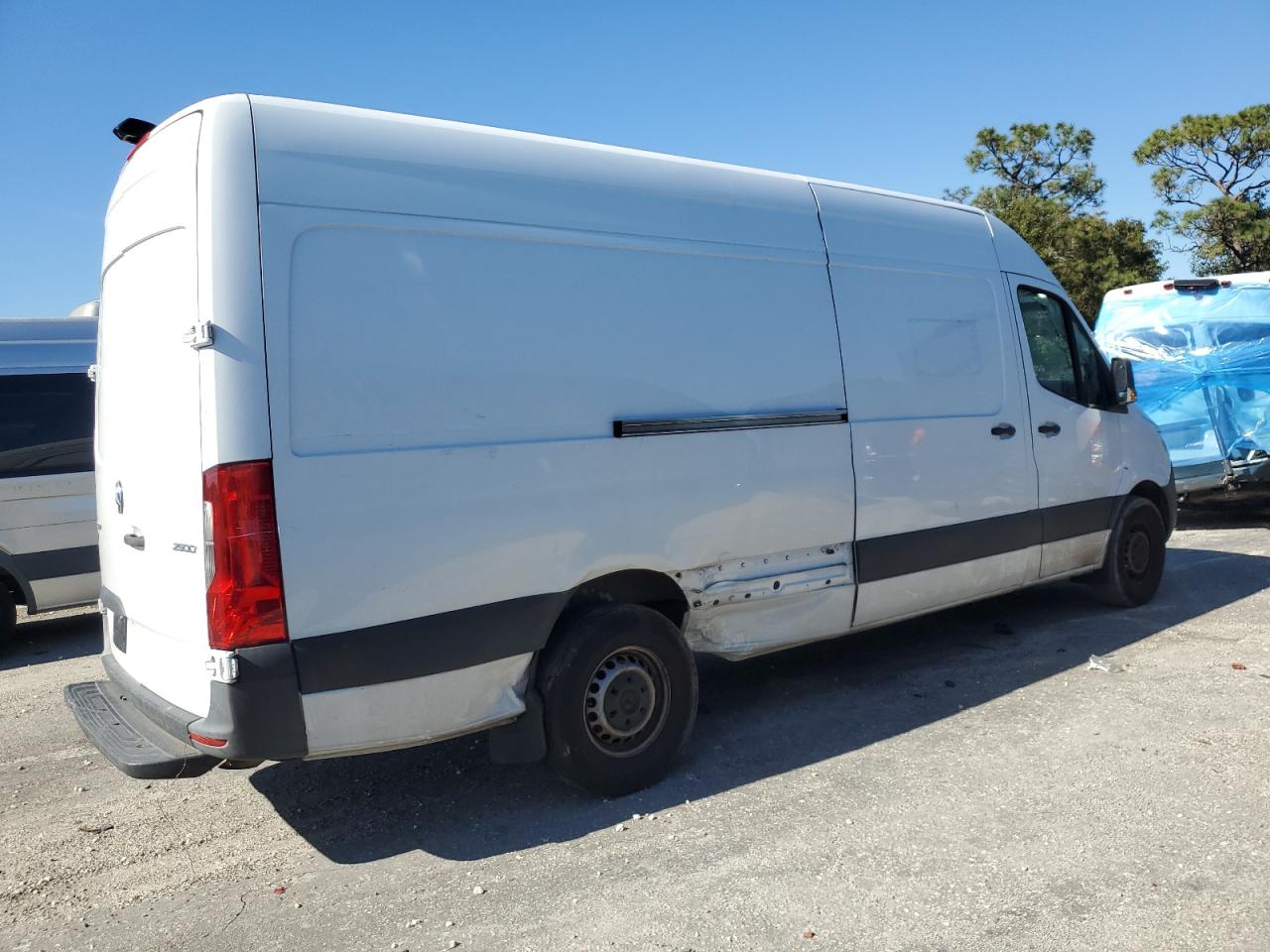 VIN W1Y40CHY1MT061113 2021 MERCEDES-BENZ SPRINTER no.3