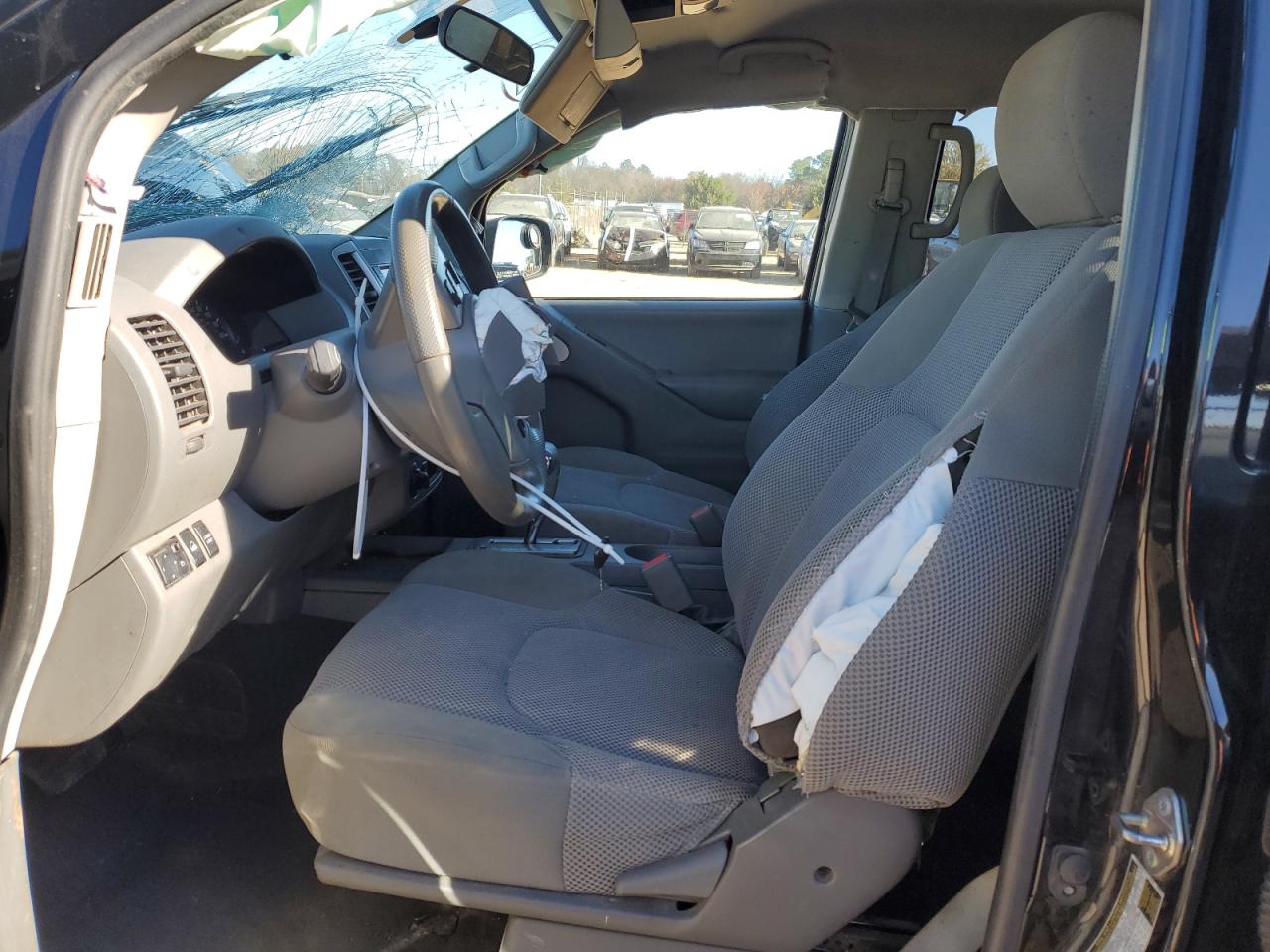 2019 Nissan Navara (Frontier) - Image 7