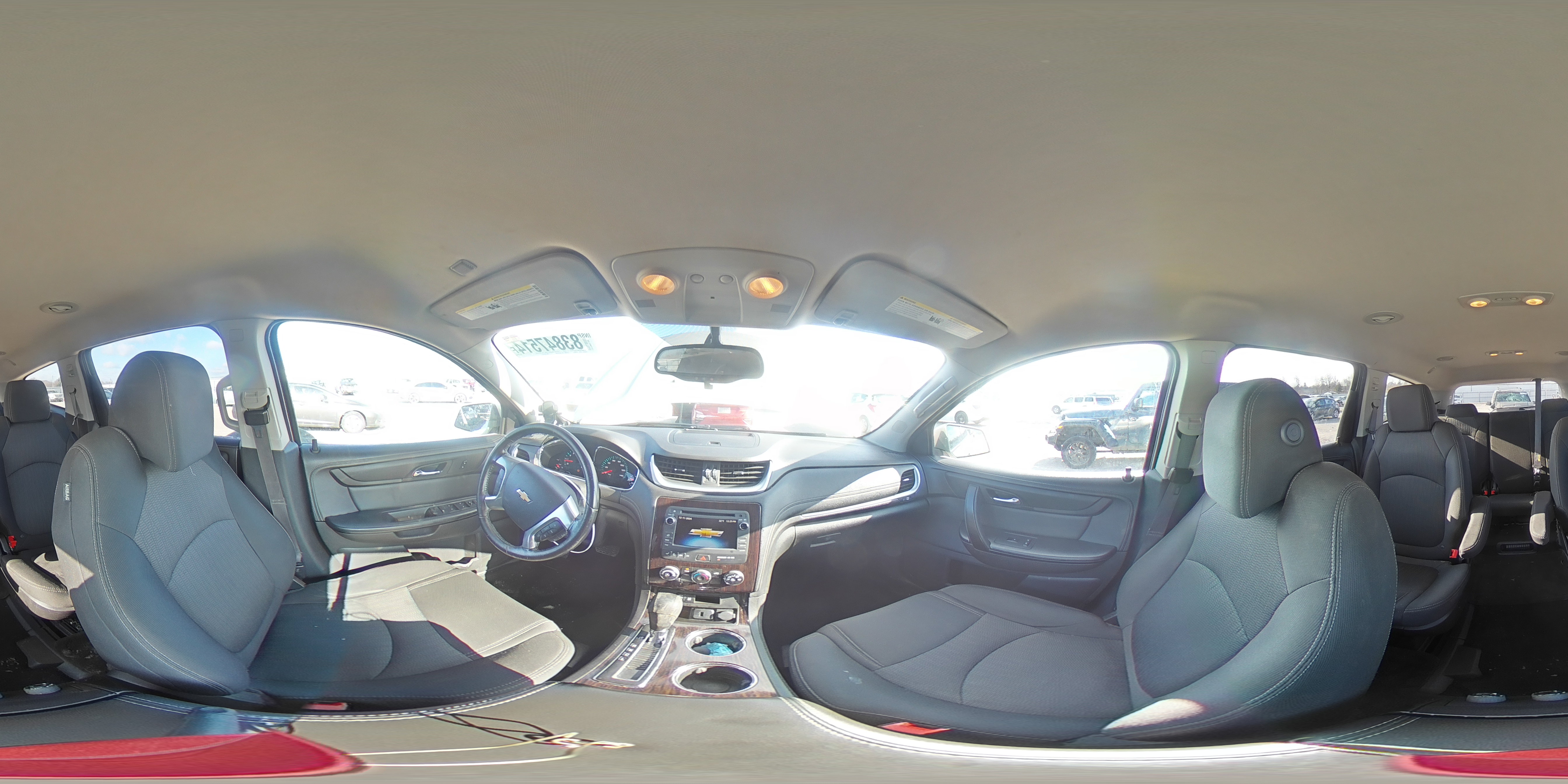 2015 Chevrolet Traverse - Image 14