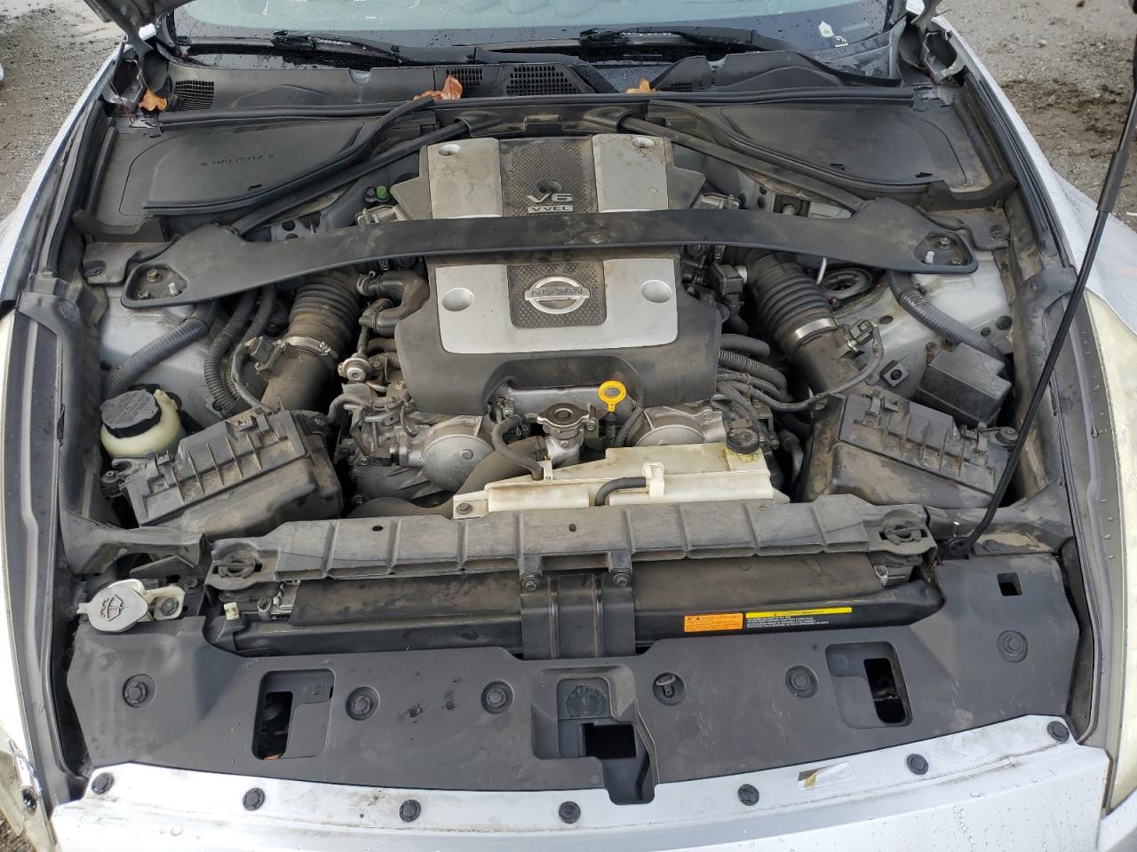 2010 Nissan 370Z - Image 11