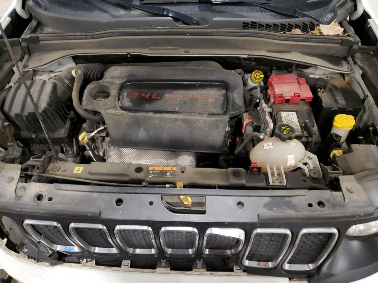2019 Jeep Renegade - Image 12