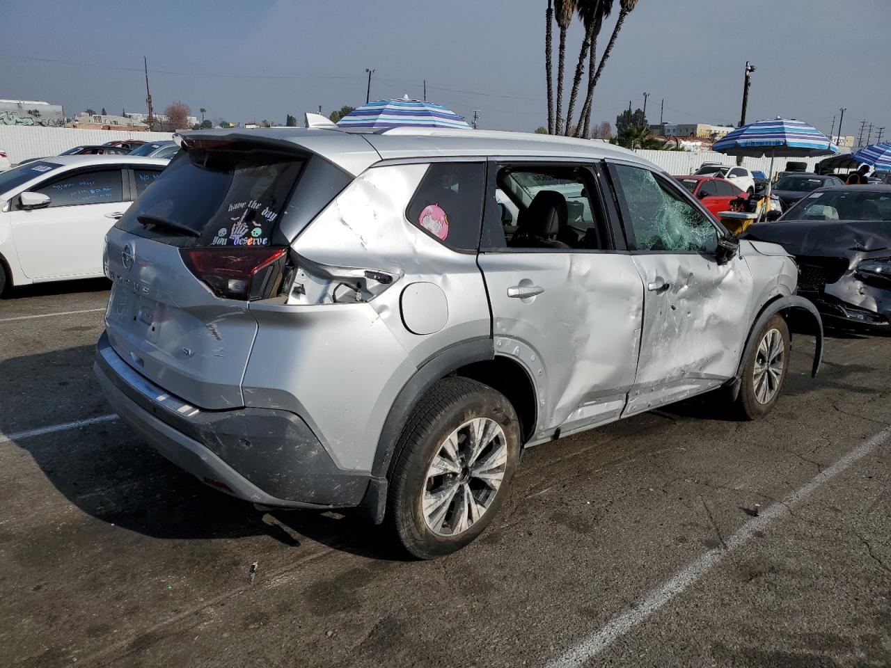 2021 Nissan Rogue - Image 3