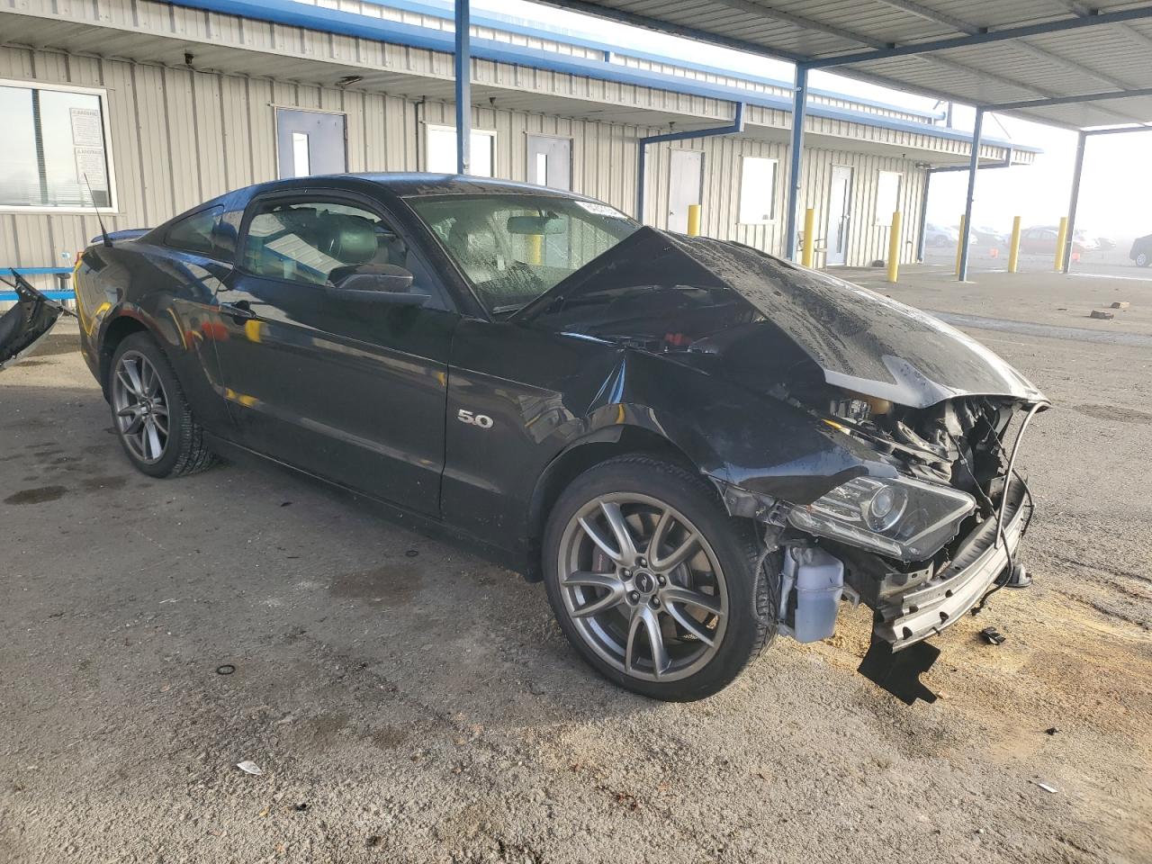 VIN 1ZVBP8CF7D5206585 2013 FORD MUSTANG no.4