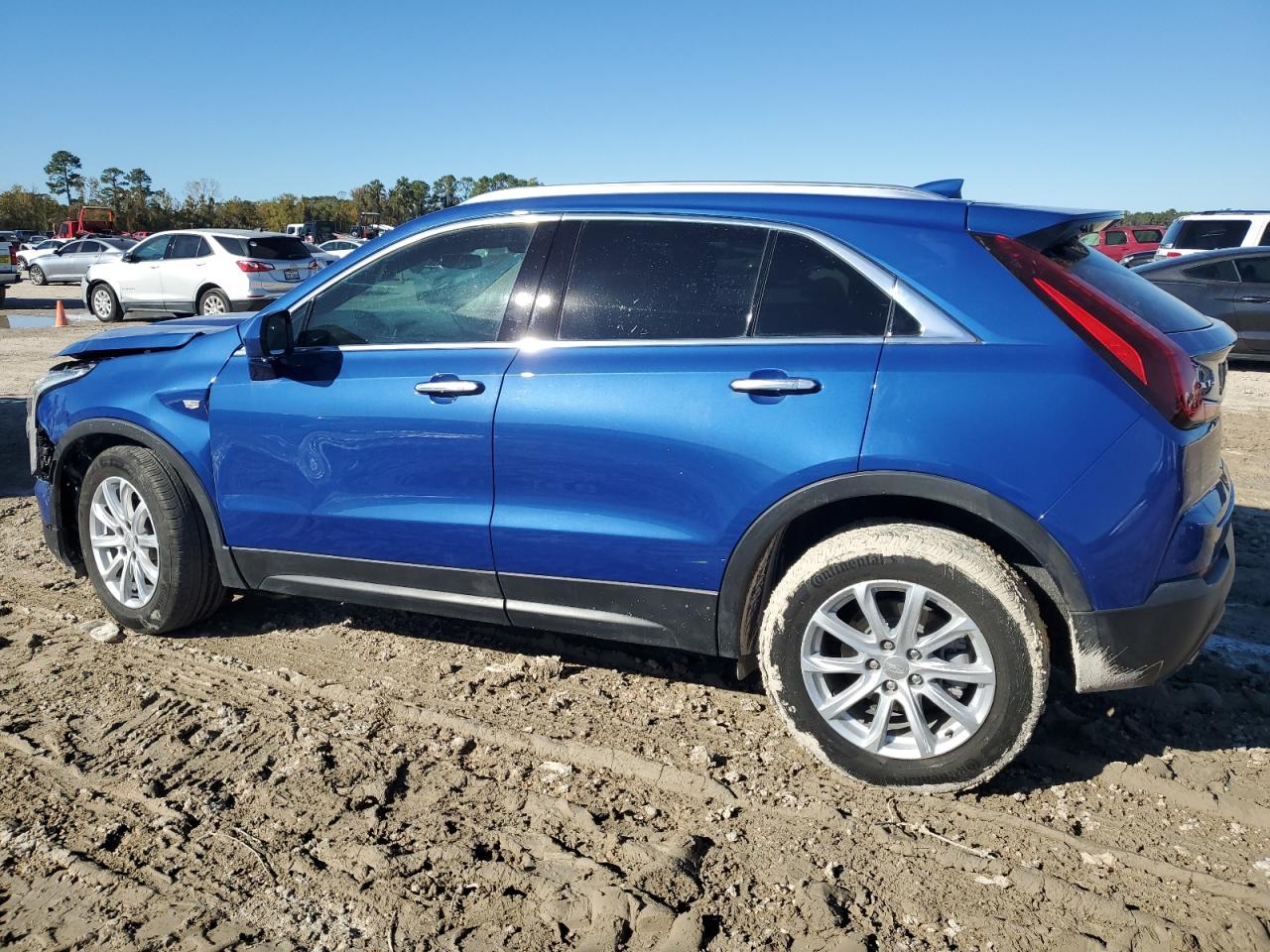 VIN 1GYAZAR44PF104868 2023 CADILLAC XT4 no.2