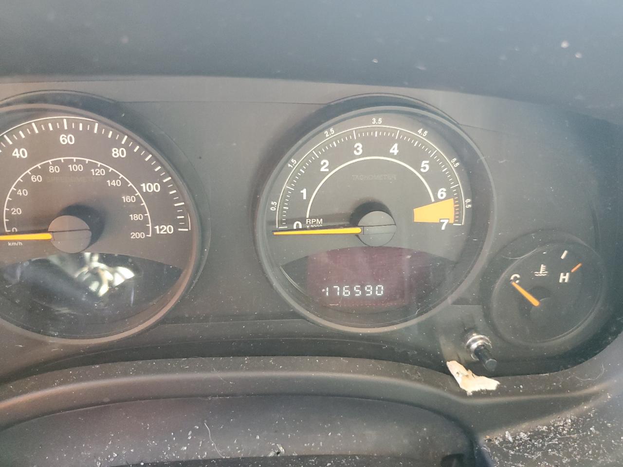 2015 Jeep Liberty (Patriot) - Image 9