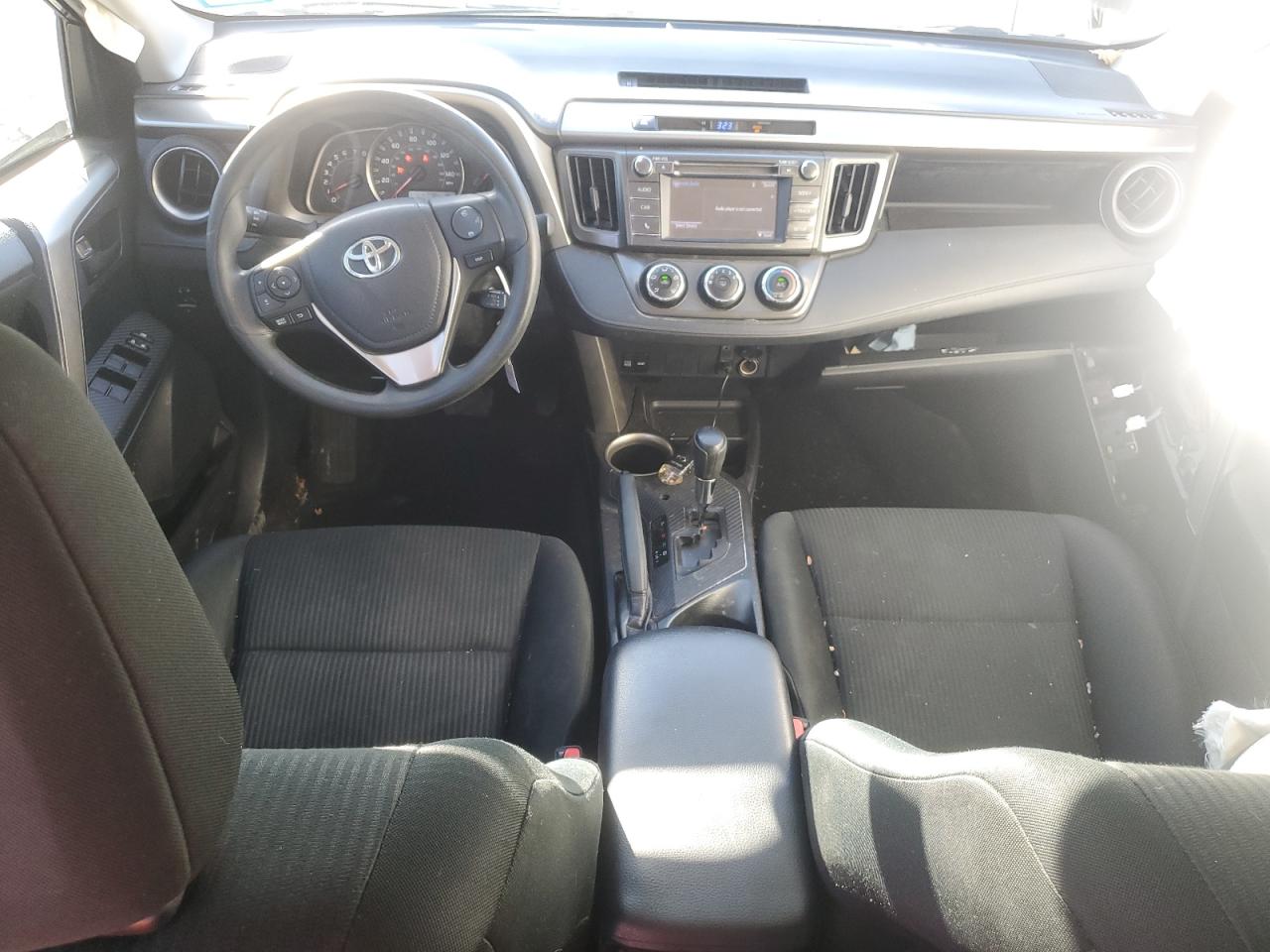 2015 Toyota RAV 4 - Image 8