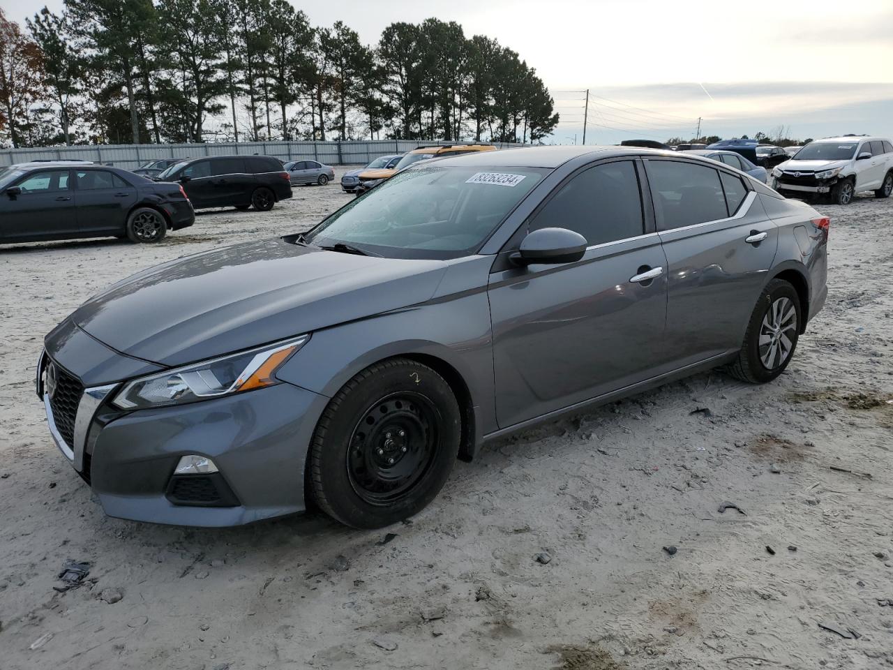 2020 Nissan Altima - Image 1