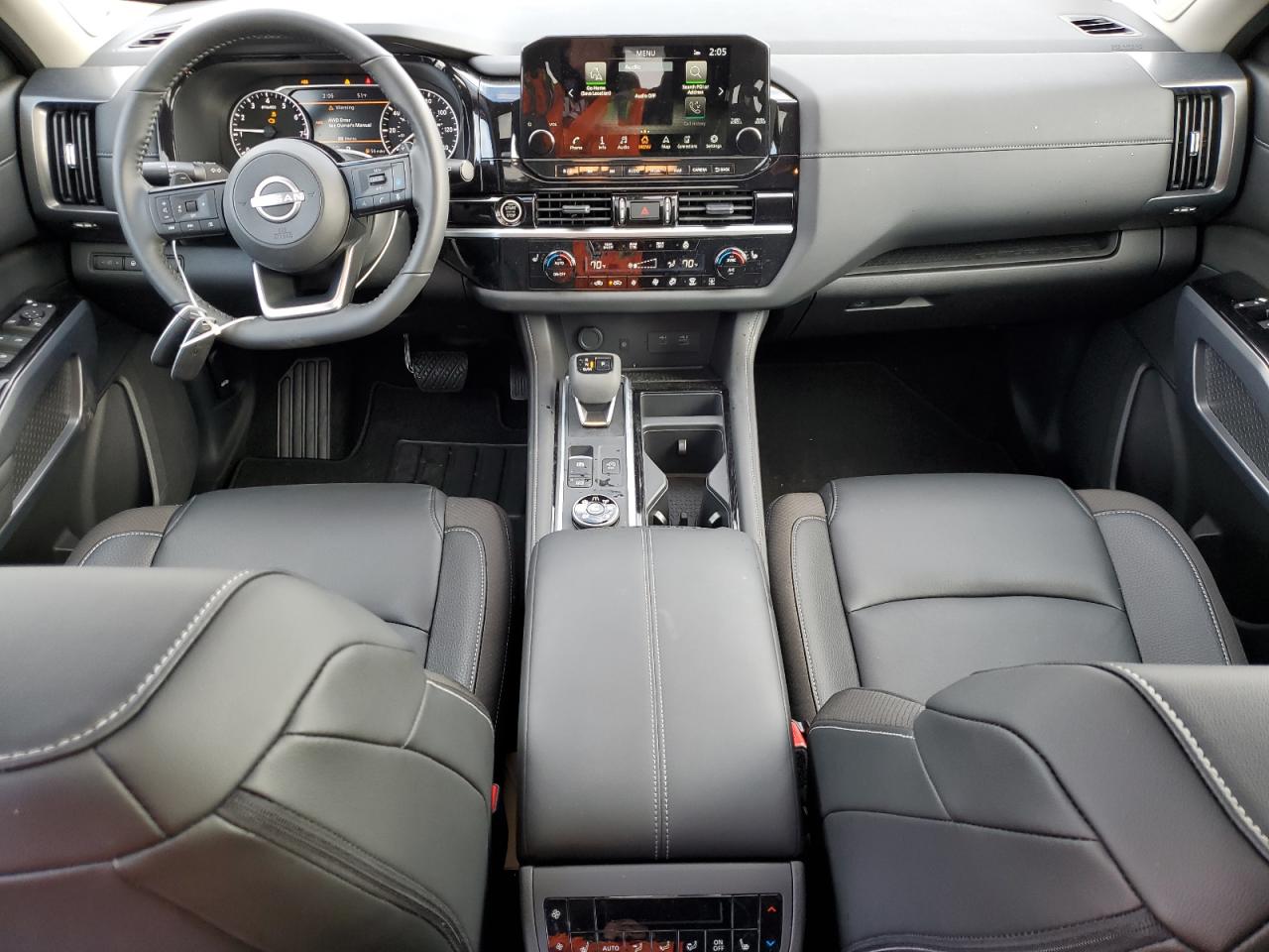2024 Nissan Pathfinder - Image 8