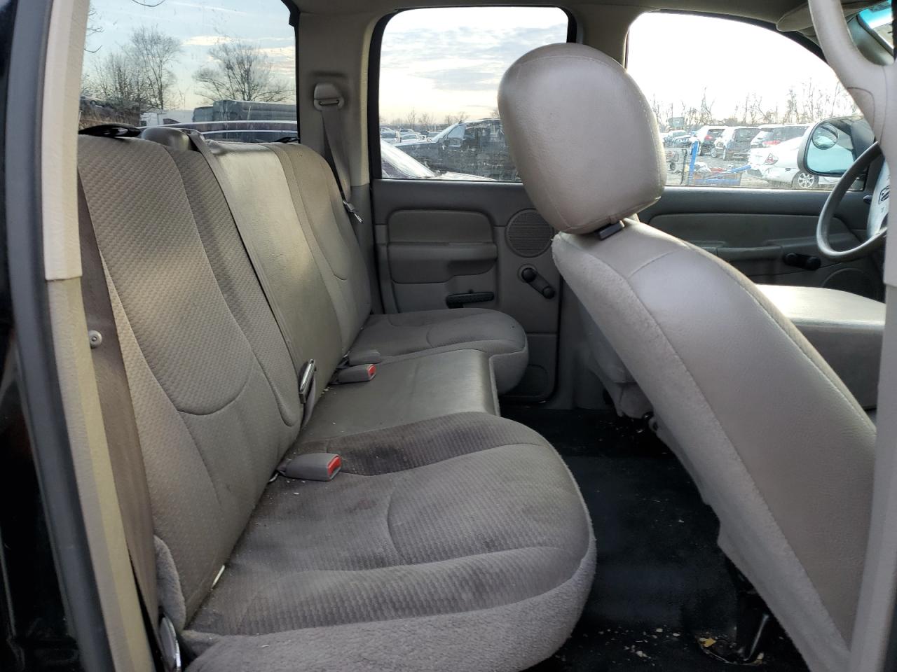 2003 Dodge RAM - Image 10