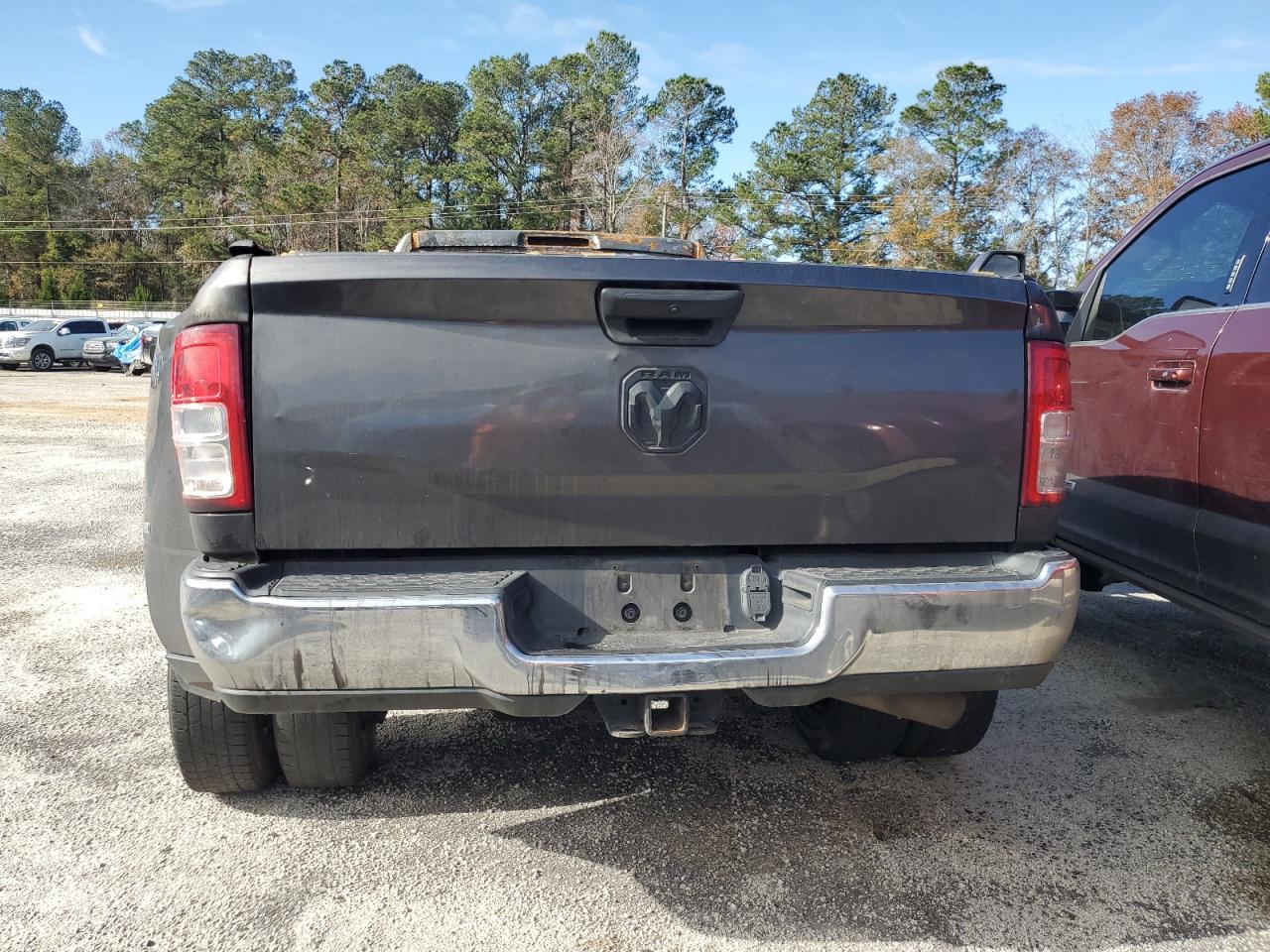 2020 RAM 3500 - Image 6