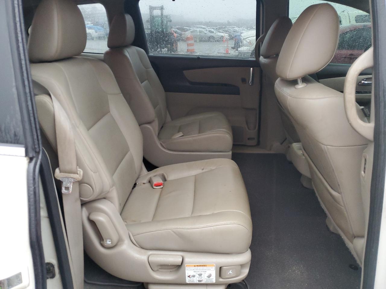 2016 Honda Odyssey - Image 11