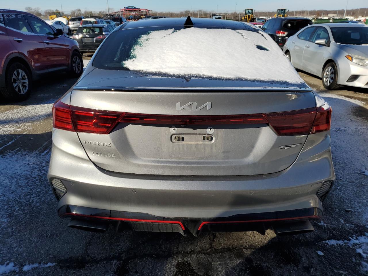 2023 Kia Forte - Image 6