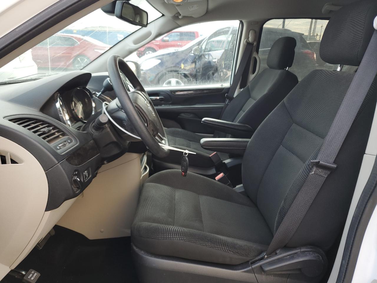 2020 Dodge Caravan - Image 7