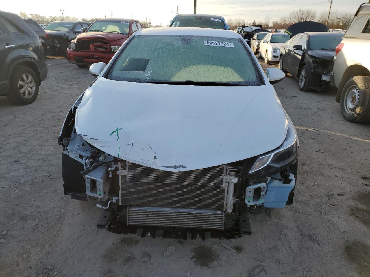 2018 Chevrolet Cruze - Image 5