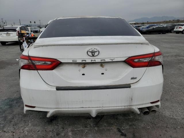  TOYOTA CAMRY 2018 Белы